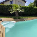 Calme & Confort, Piscine, Jardin, Parking Villa *