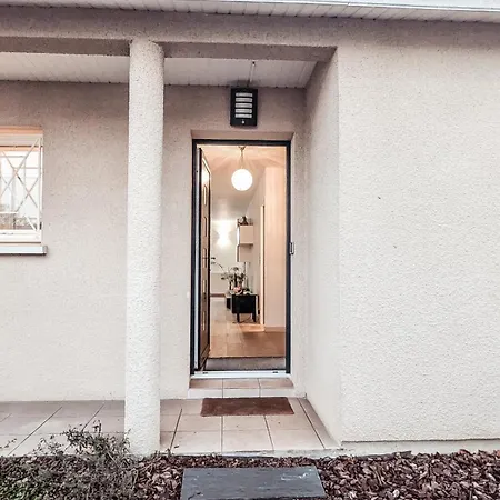 Calme & Confort, Piscine, Jardin, Parking * Bruges