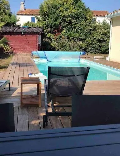 Villa Calme & Confort, Piscine, Jardin, Parking Bruges